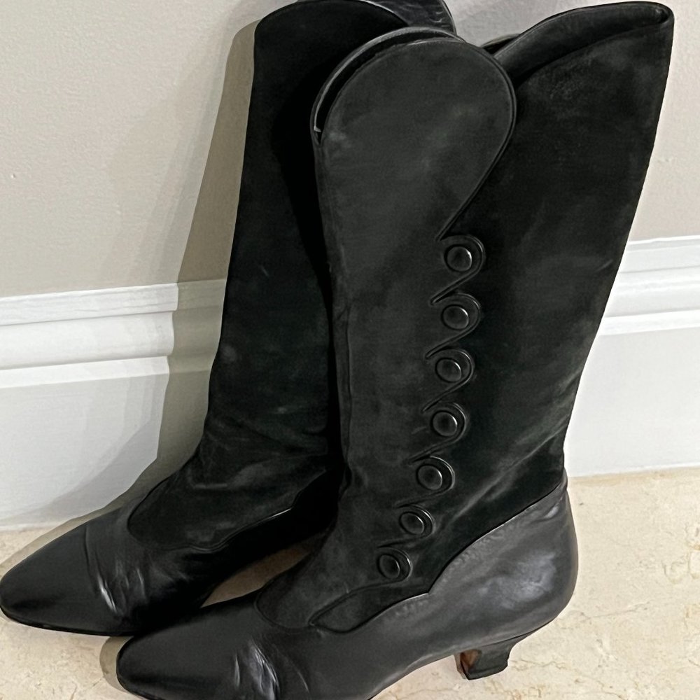DELMAN SUEDE/LEATHER BOOTS